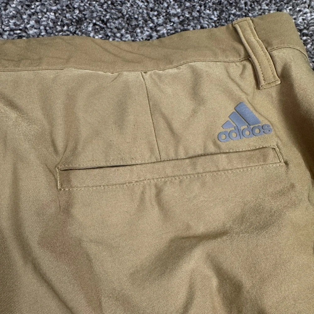 Adidas Ultimate 365 Golf Pants Performance‎ Khaki Trousers Mens Size 36